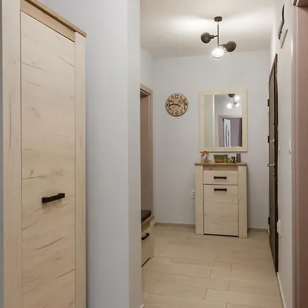 Happy Lazur Apartment